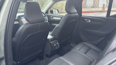 Volvo XC40 2.0 B4P Ultra Dark 5dr Auto Petrol Estate